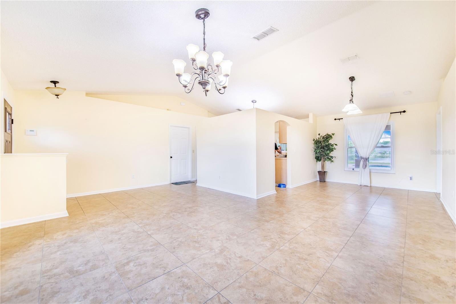 Image 4 of 35 For 123 Pompei Drive