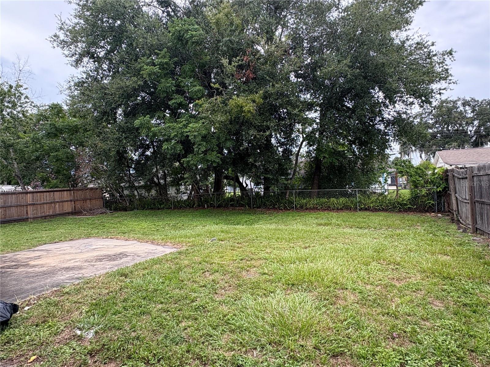 Image 7 of 8 For 14413 Hertha Avenue