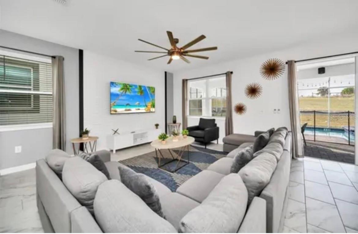 Image 4 of 50 For 9214 Sommerset Hills Drive