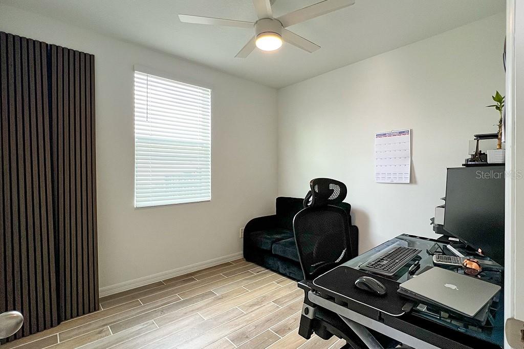 Image 17 of 37 For 2943 Sunstar Drive