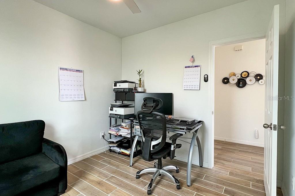 Image 18 of 37 For 2943 Sunstar Drive