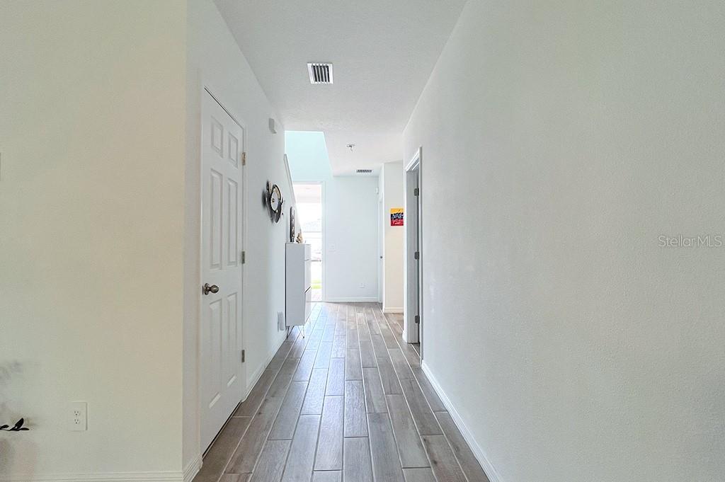 Image 22 of 37 For 2943 Sunstar Drive