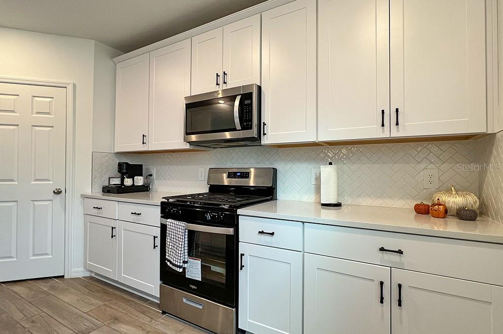 Image 5 of 37 For 2943 Sunstar Drive