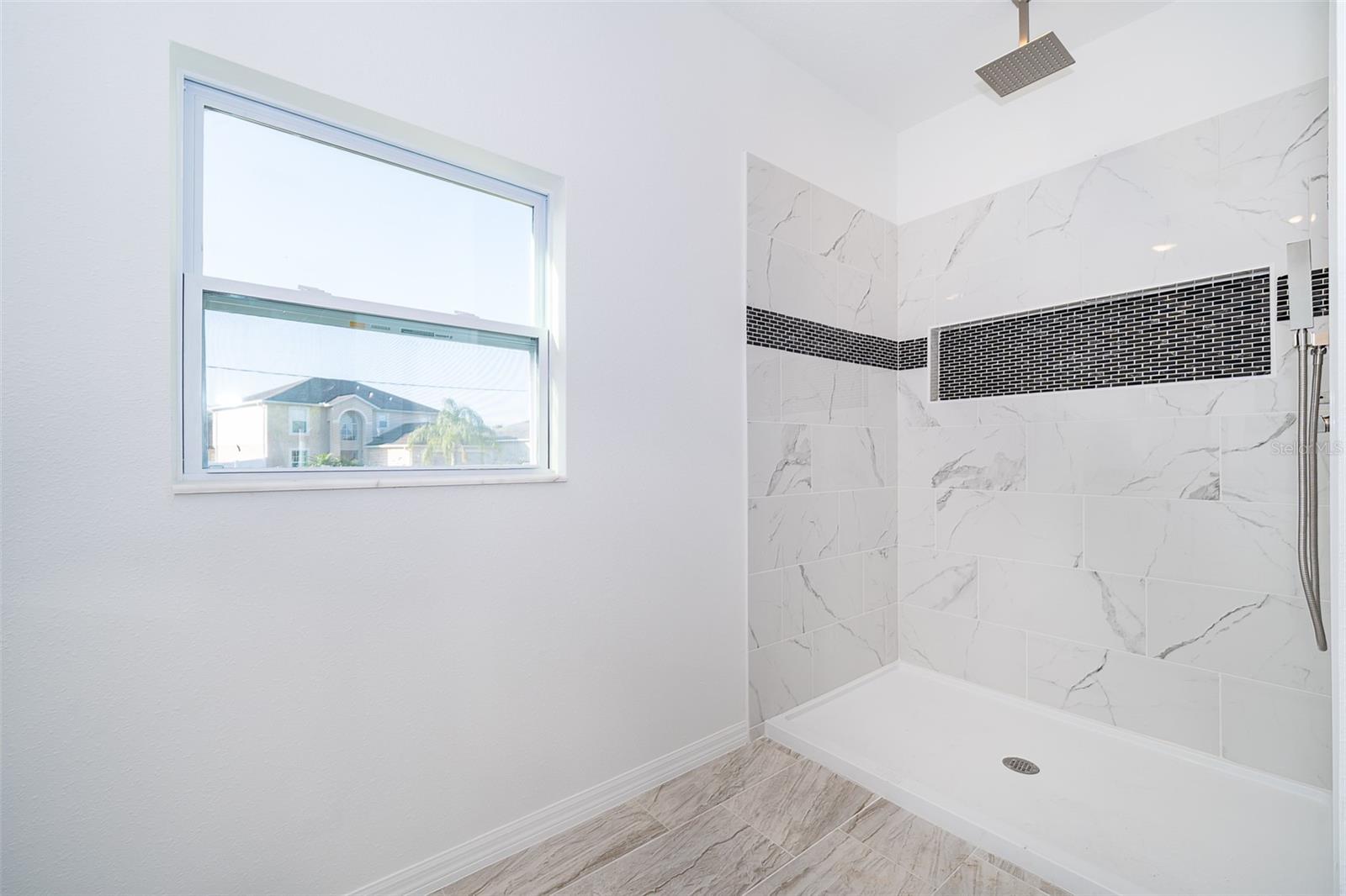 Image 19 of 26 For 507 Mallard Court