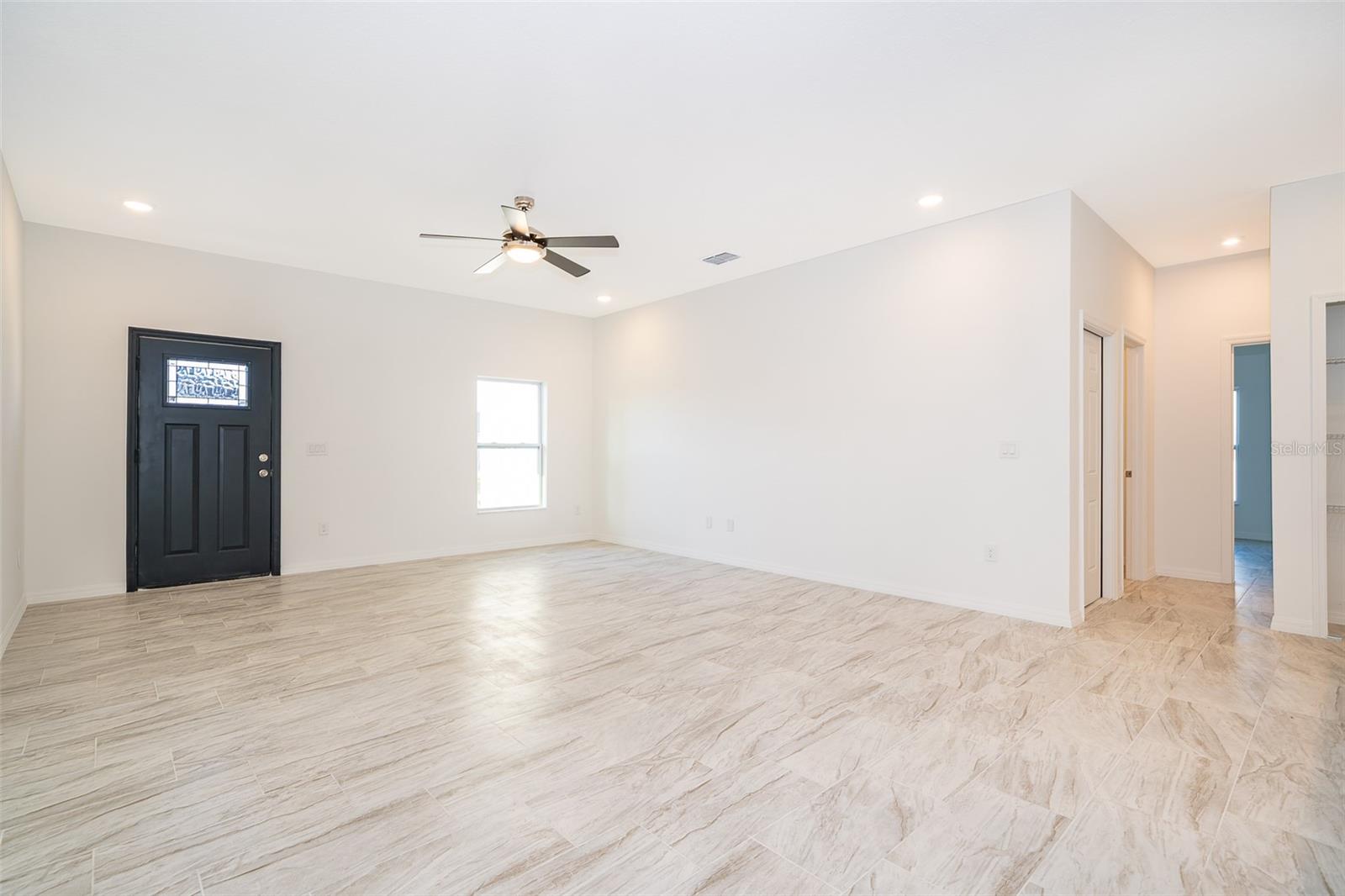 Image 5 of 26 For 507 Mallard Court