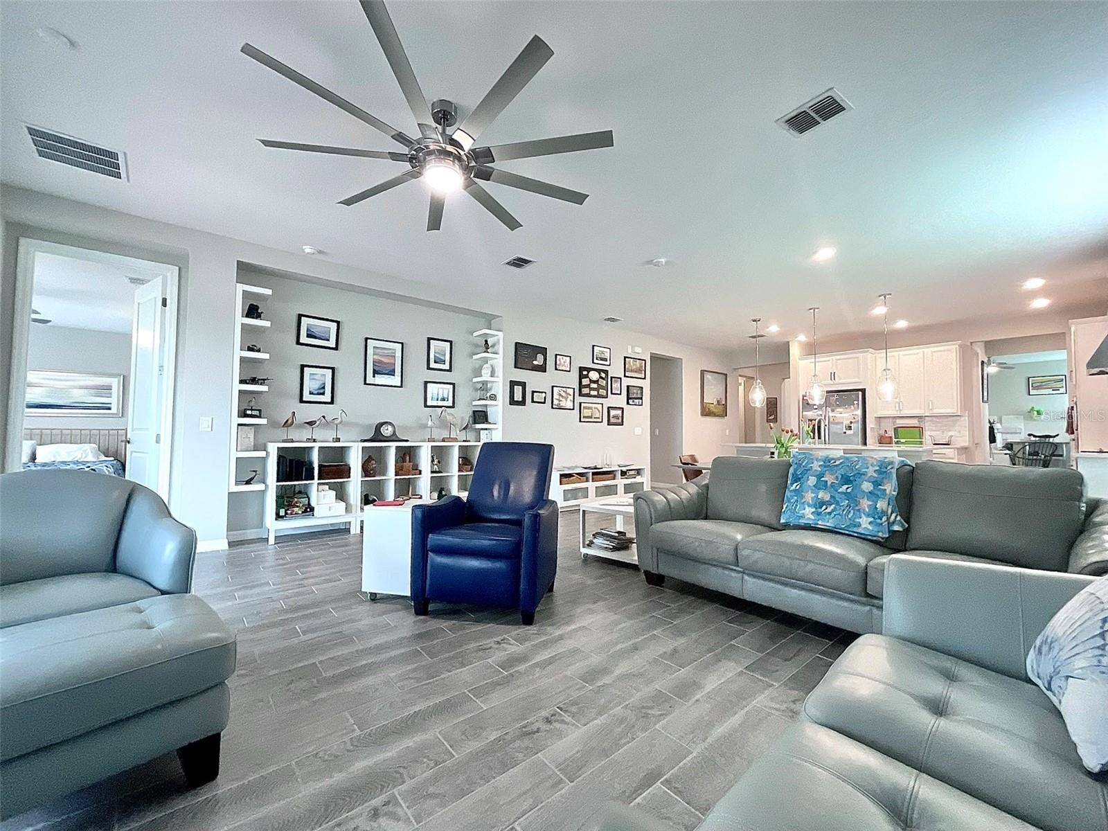 Image 21 of 71 For 1741 Goblet Cove Street