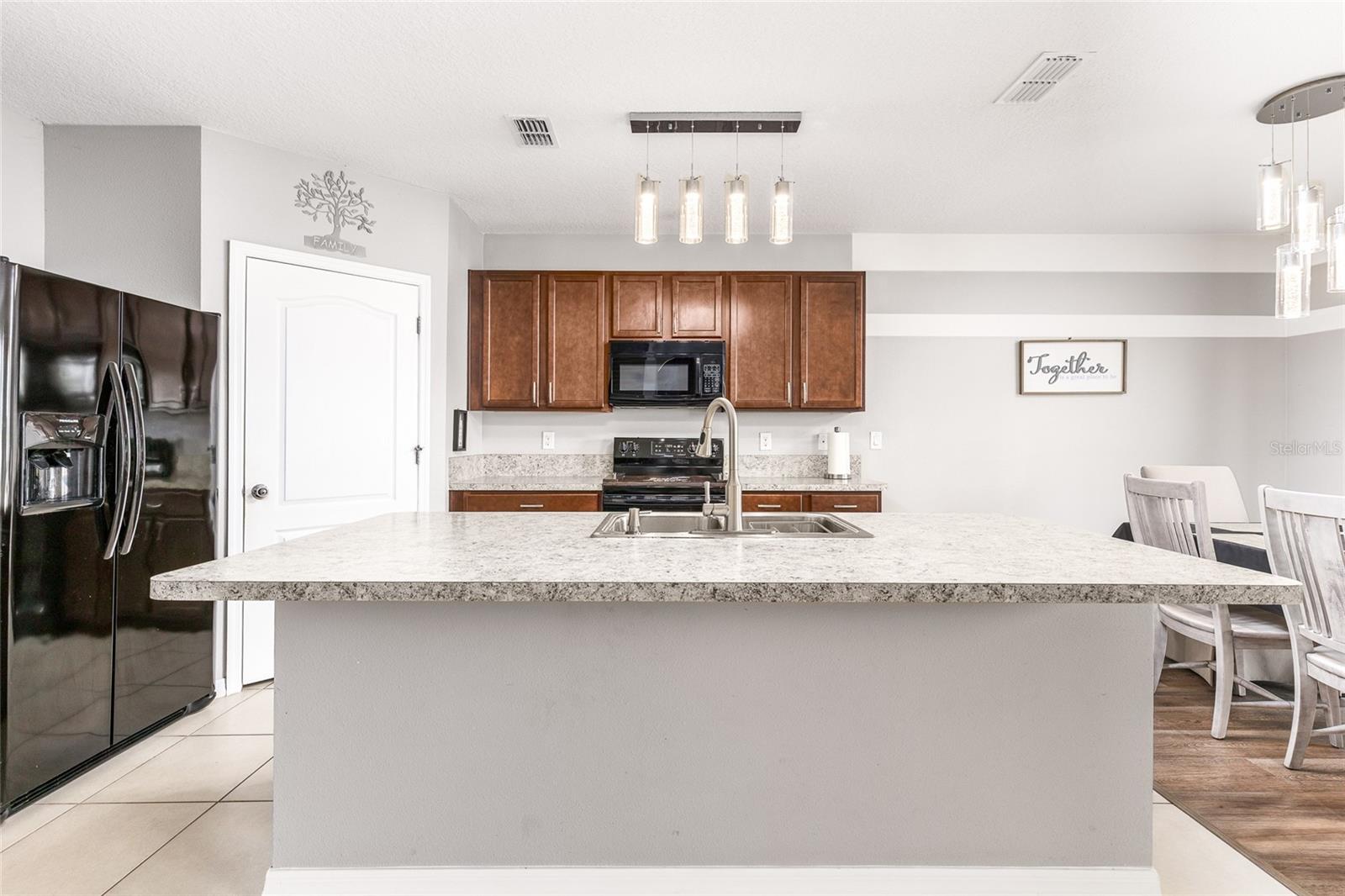 Image 4 of 46 For 1907 Partin Terrace Road