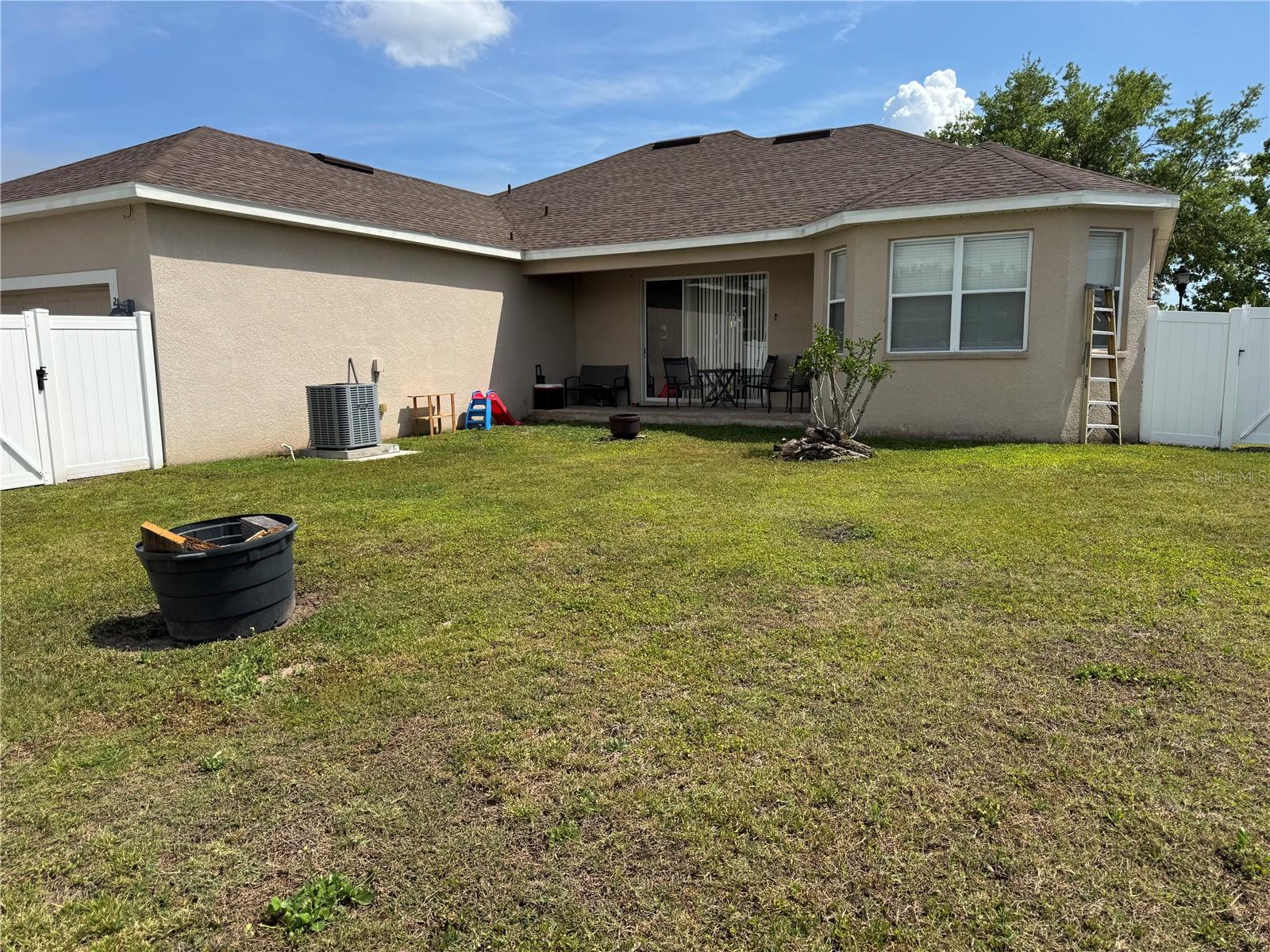 Image 22 of 23 For 2991 Saint Clair Street