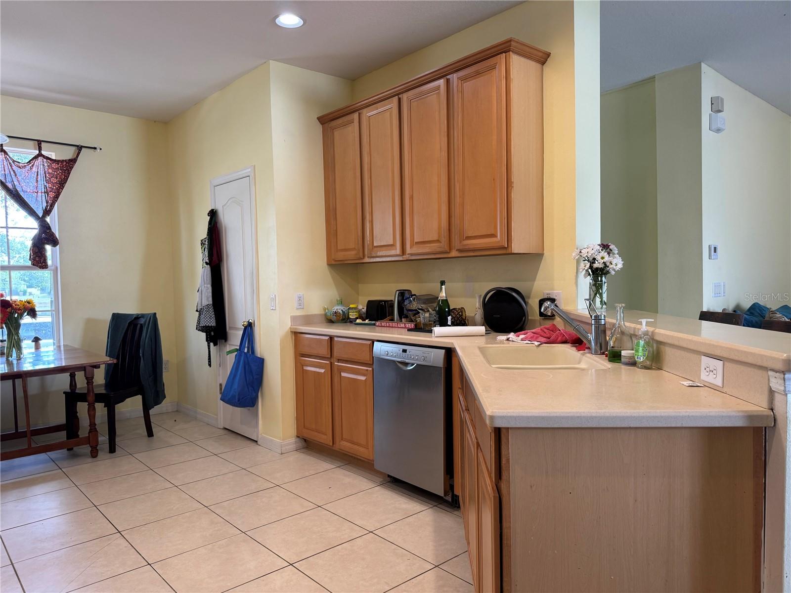 Image 8 of 23 For 2991 Saint Clair Street