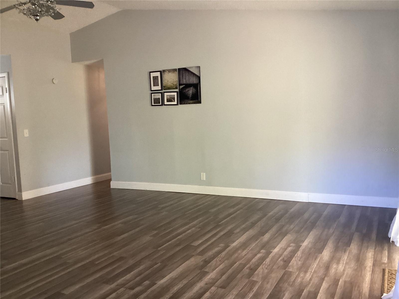 Image 4 of 22 For 2948 Willow Bend Boulevard