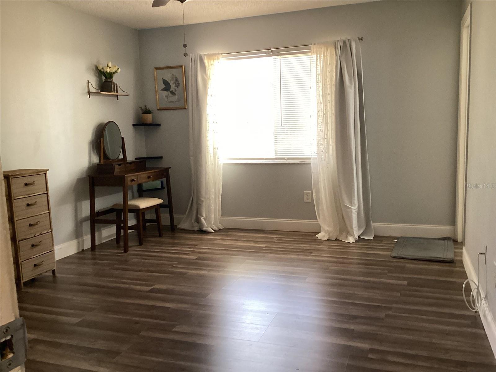 Image 5 of 22 For 2948 Willow Bend Boulevard
