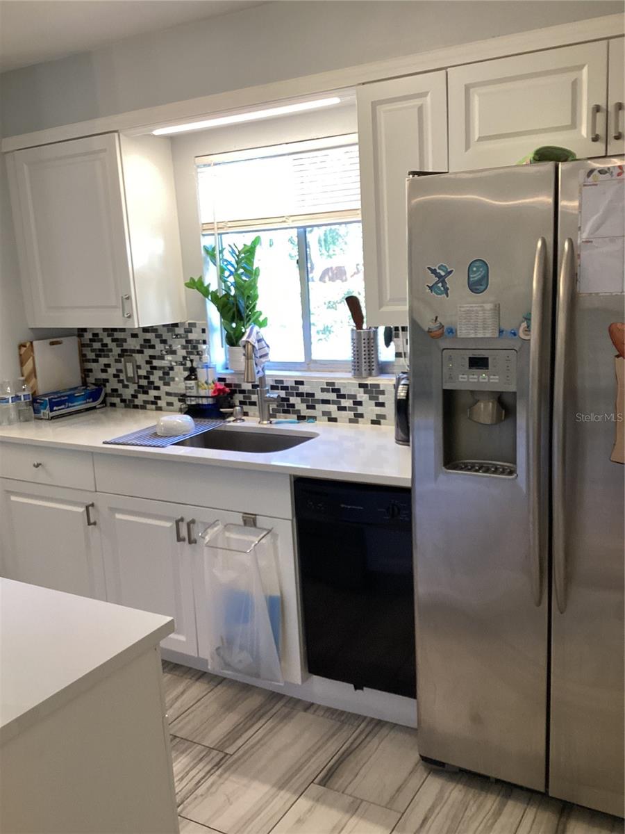 Image 8 of 22 For 2948 Willow Bend Boulevard