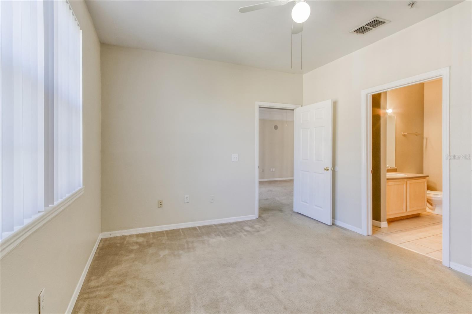 Image 12 of 48 For 3209 Parkchester Square Boulevard 304
