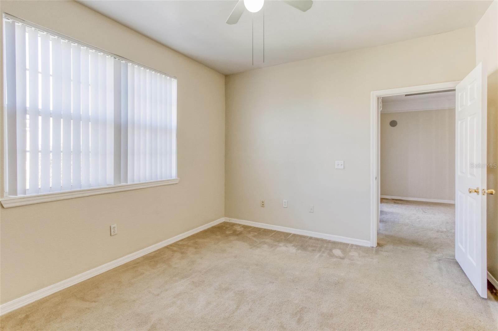 Image 13 of 48 For 3209 Parkchester Square Boulevard 304