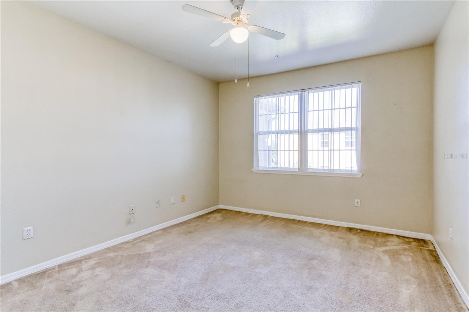 Image 19 of 48 For 3209 Parkchester Square Boulevard 304
