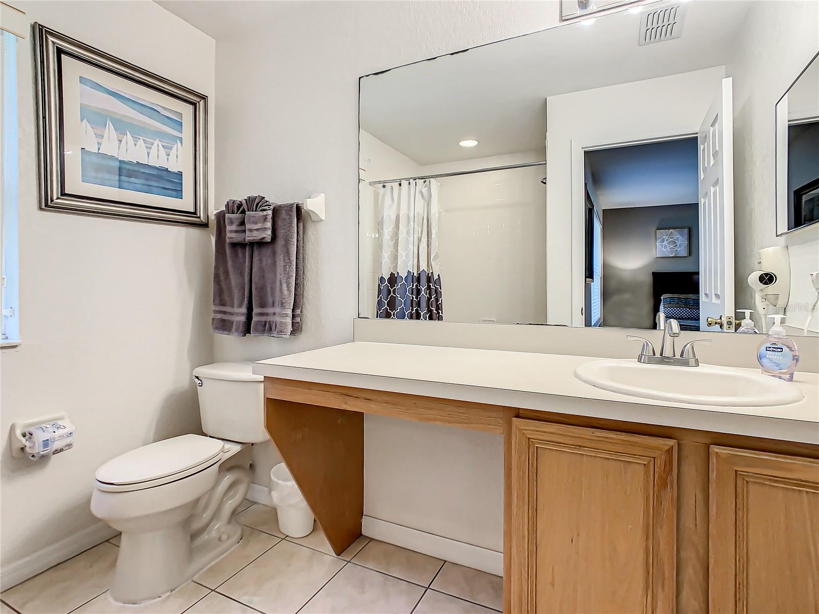 Image 20 of 66 For 347 Cambria Avenue