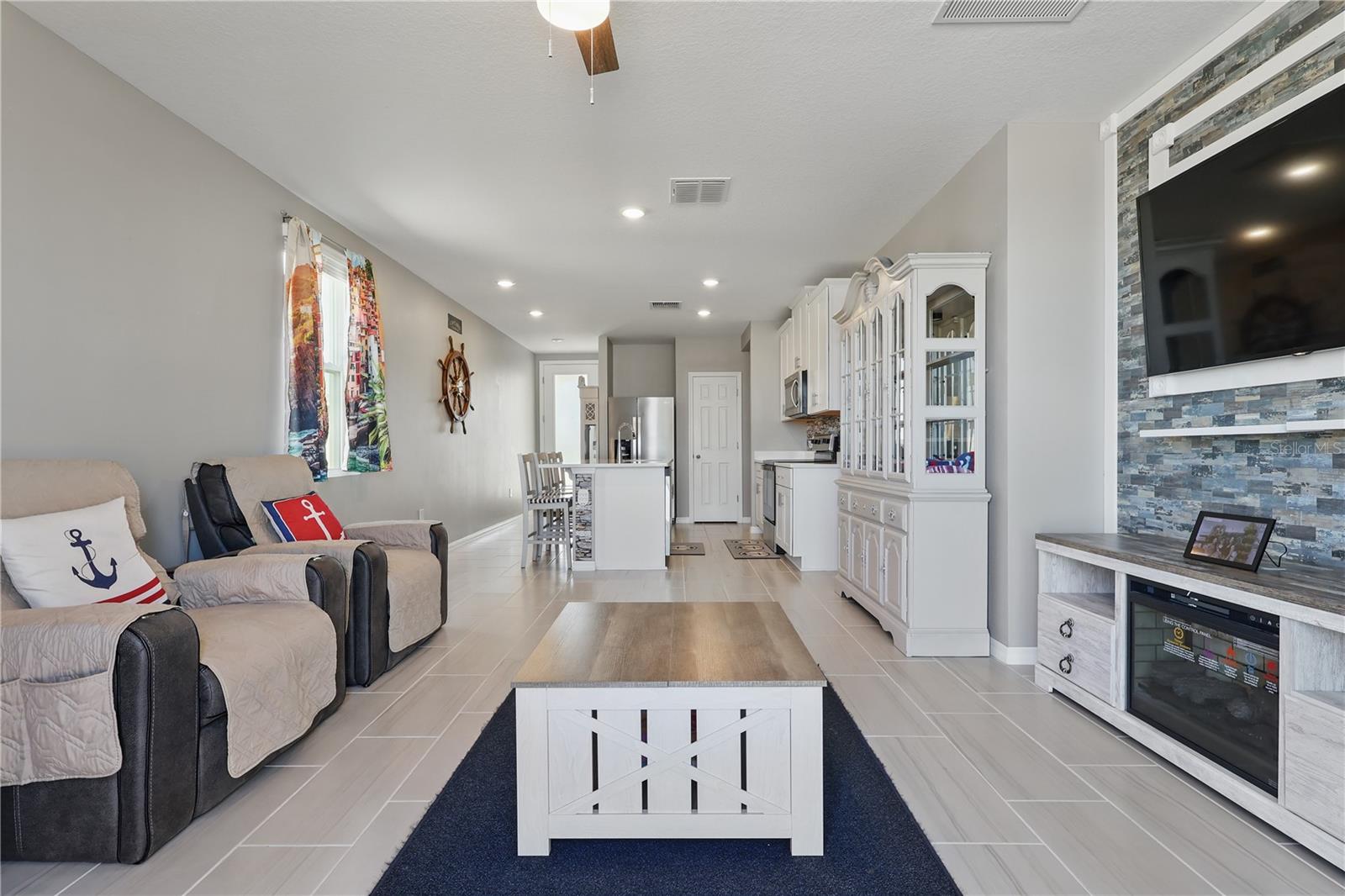 Image 7 of 17 For 3537 Broadwing Boulevard