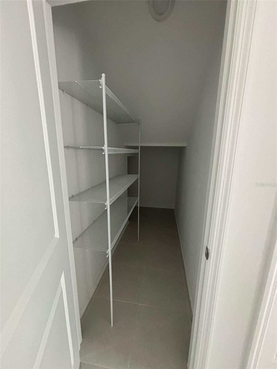 Image 4 of 19 For 1996 Tohoqua Boulevard