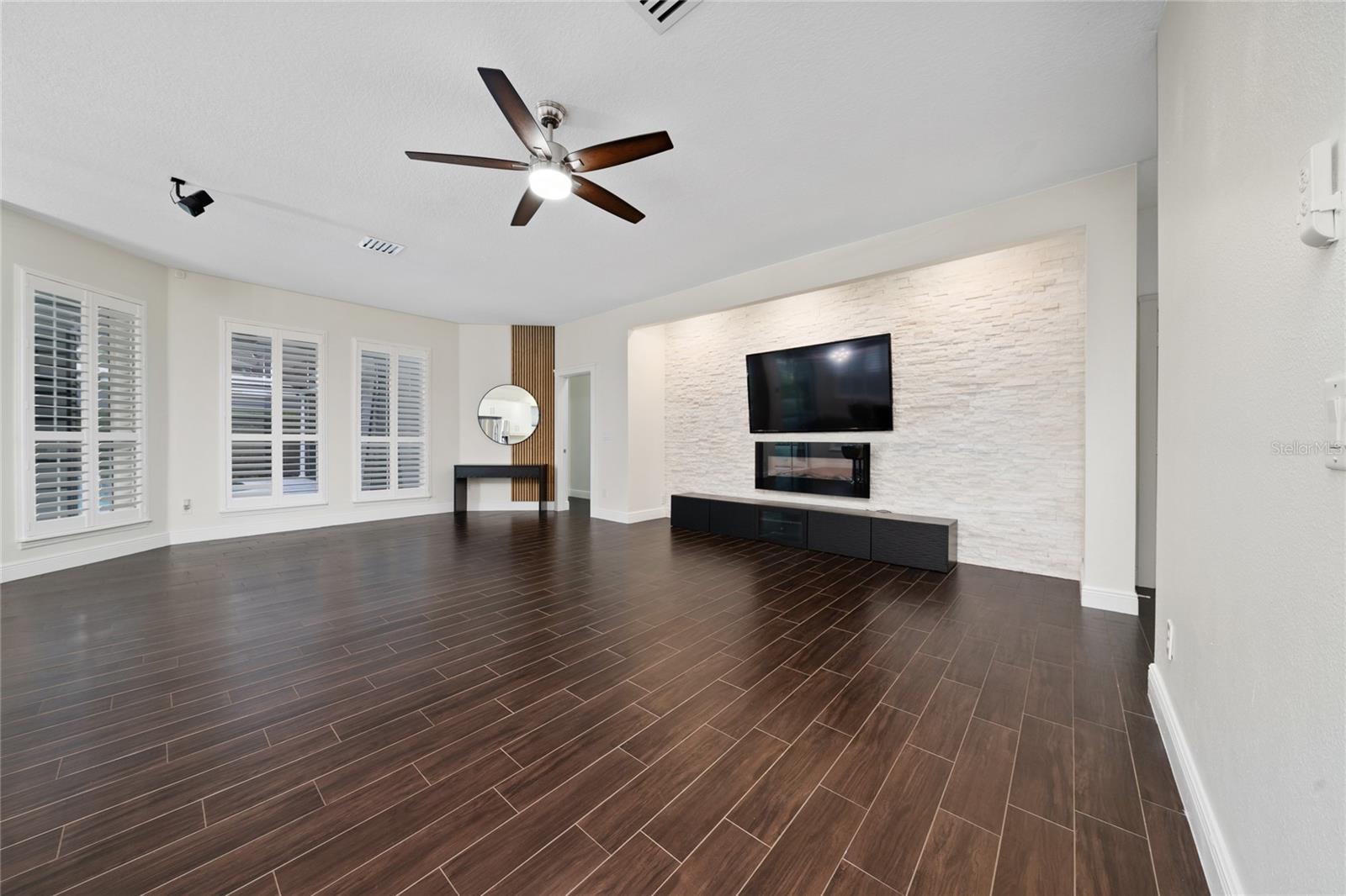 Image 7 of 43 For 8374 Bowden Way