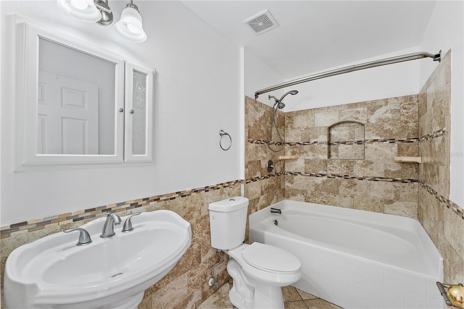 Image 15 of 26 For 1067 Ronlin Street