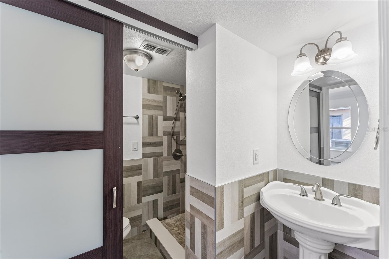 Image 16 of 26 For 1067 Ronlin Street