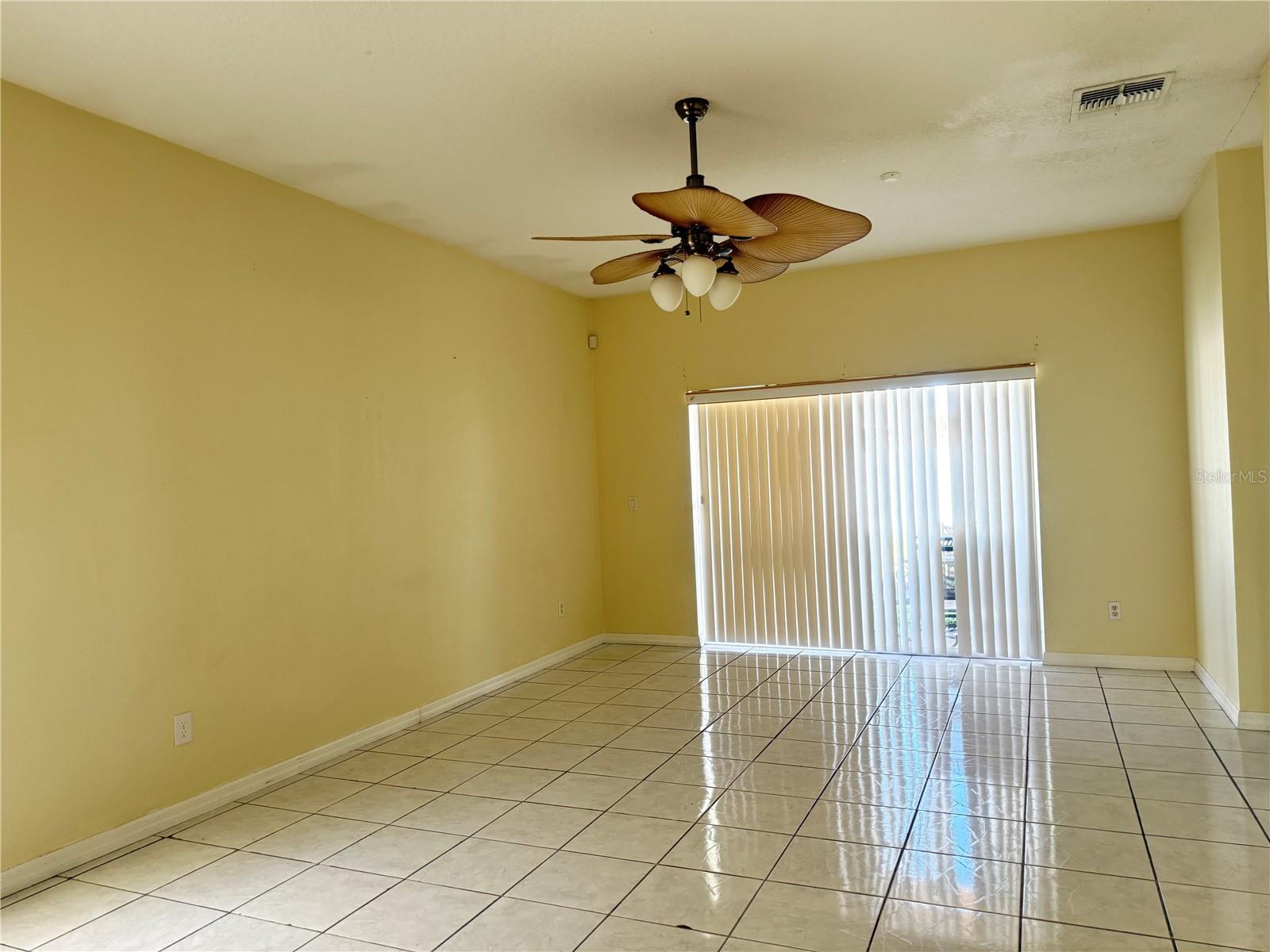 Image 6 of 9 For 2109 Woodsedge Drive