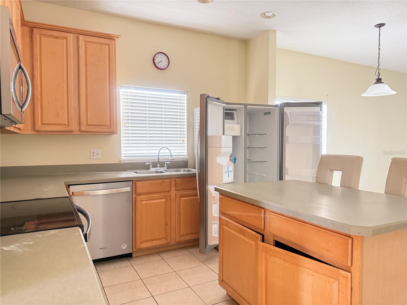 Image 8 of 9 For 2109 Woodsedge Drive