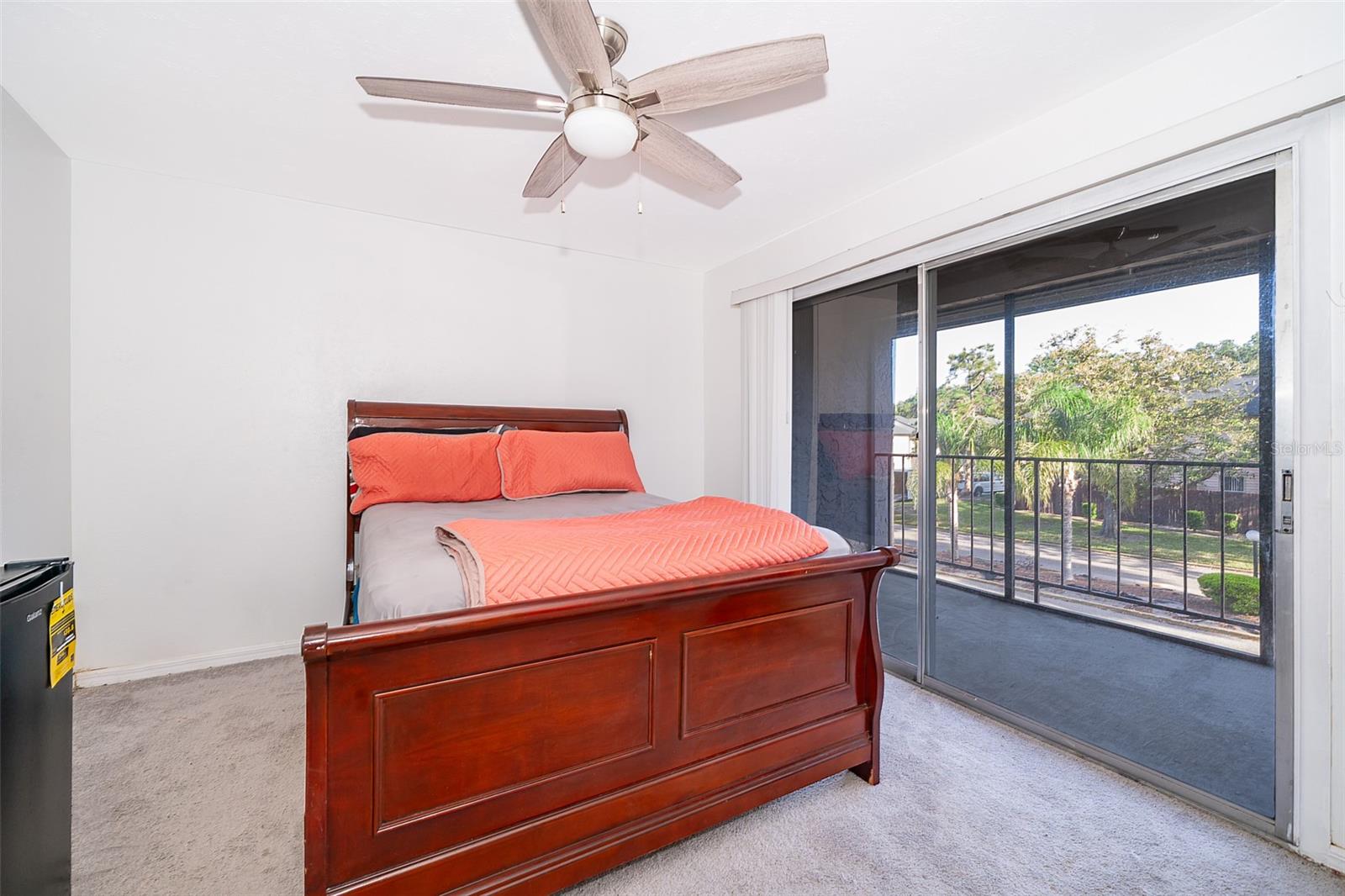 Image 10 of 28 For 2031 Ludlow Lane 3303