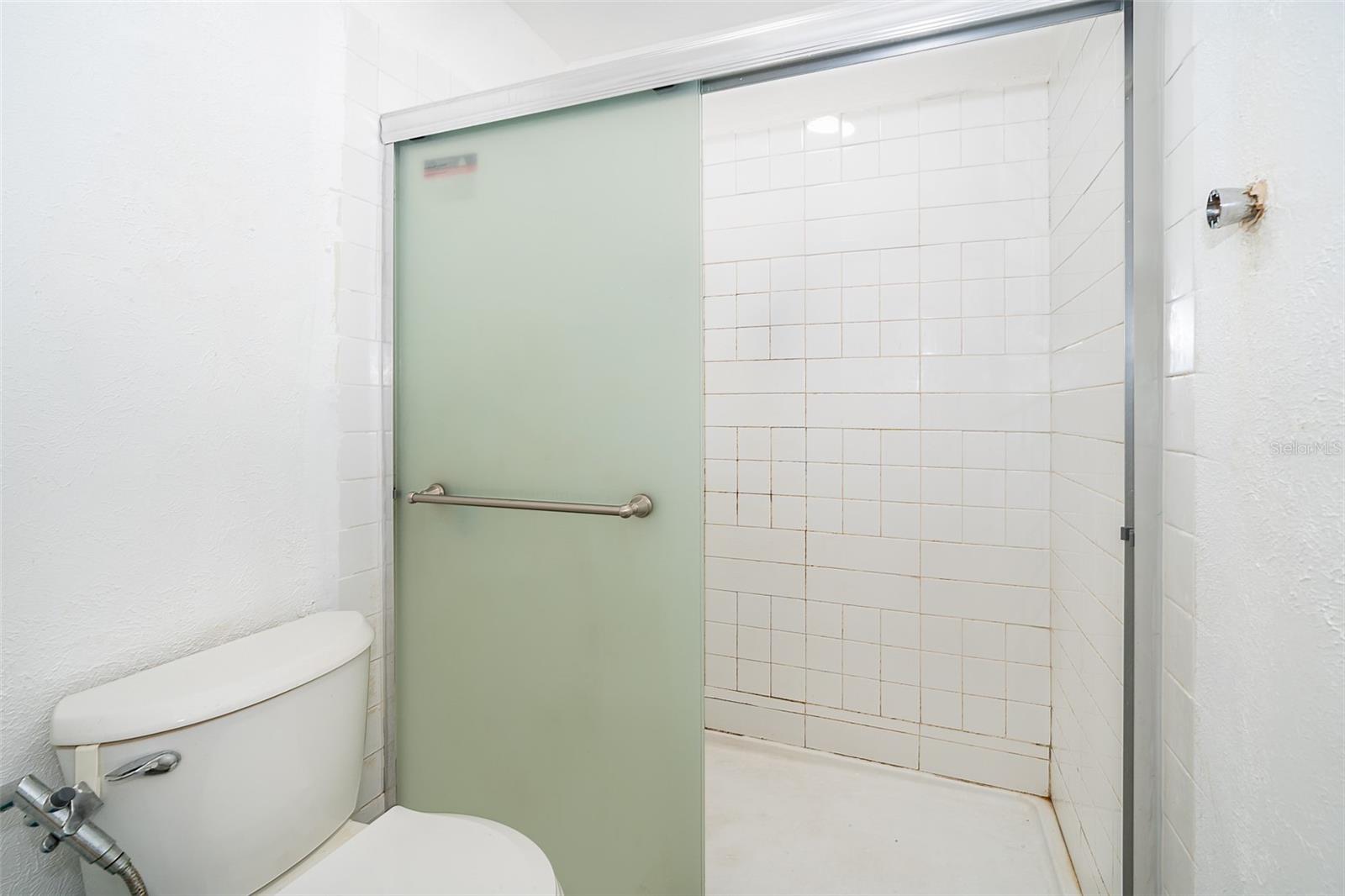 Image 13 of 28 For 2031 Ludlow Lane 3303