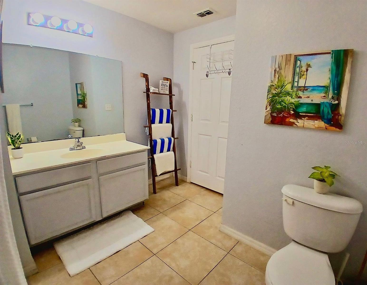Image 7 of 19 For 2610 Lodi Circle 104