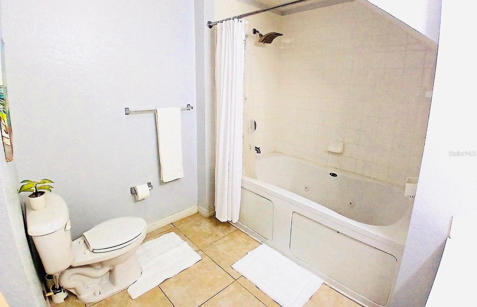 Image 8 of 19 For 2610 Lodi Circle 104
