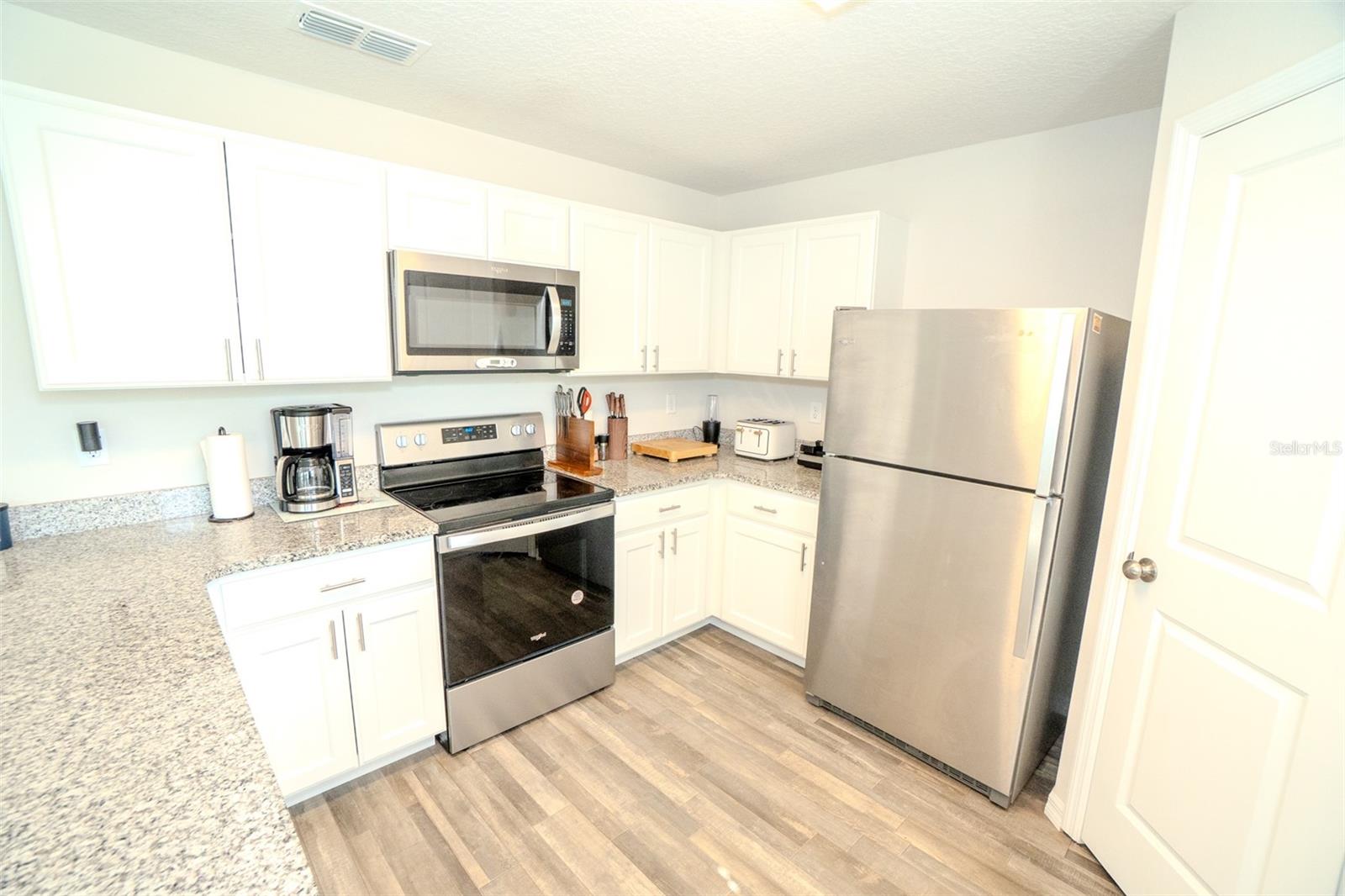 Image 5 of 20 For 2469 Wavecrest Drive
