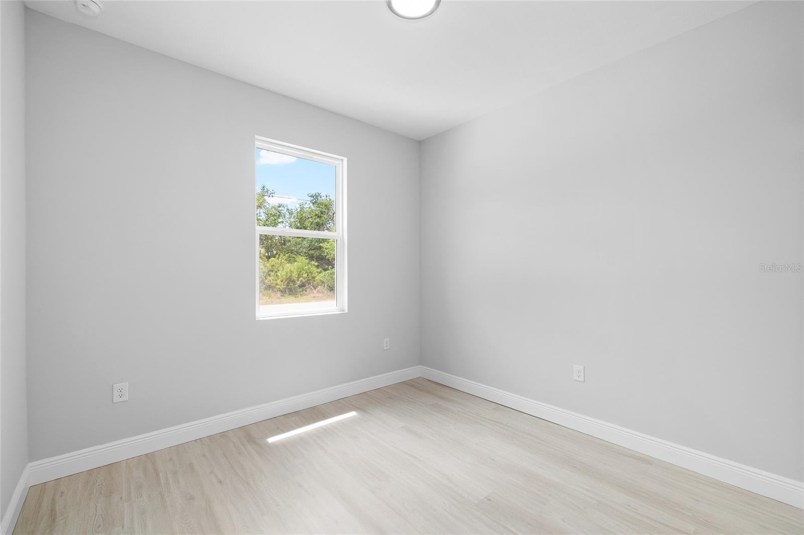 Image 16 of 21 For 10024 Cocoa Beach Street