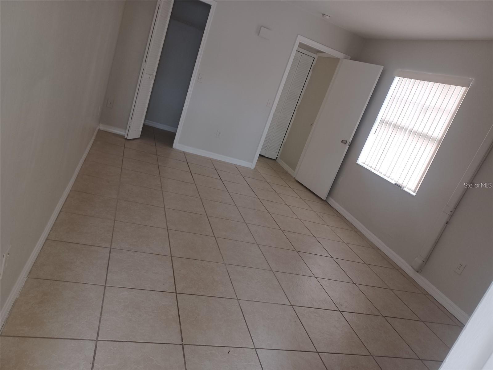 Image 3 of 5 For 636.5 Orchid Drive