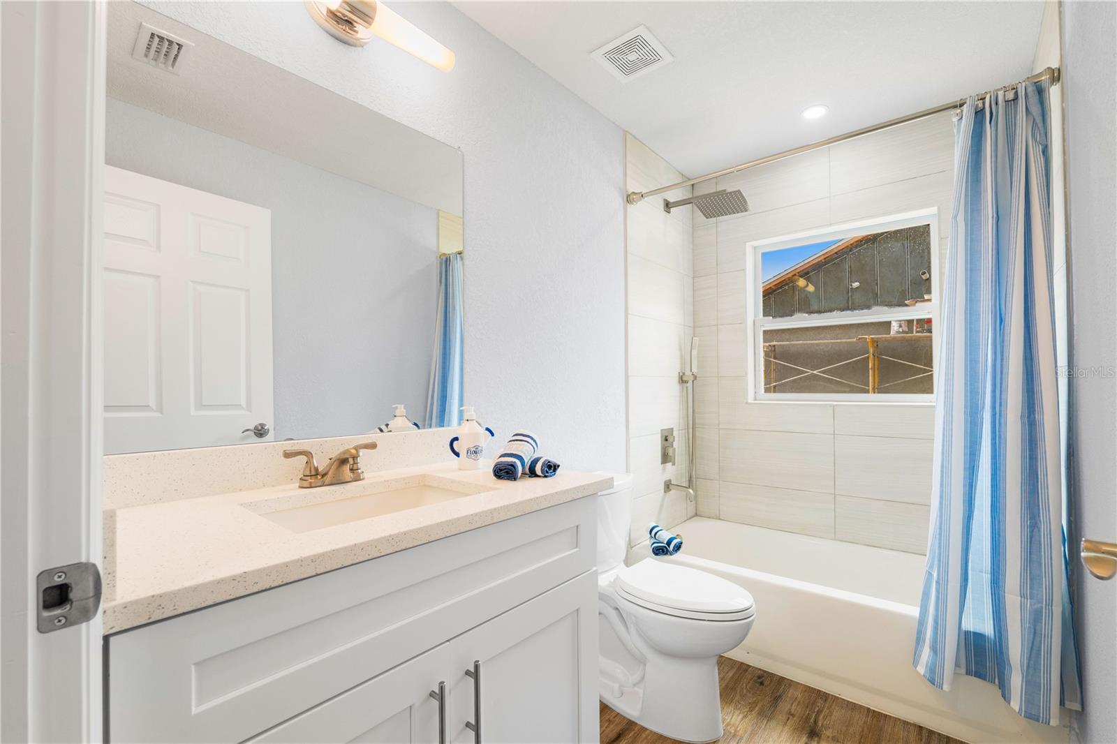 Image 17 of 23 For 430 Leona Street