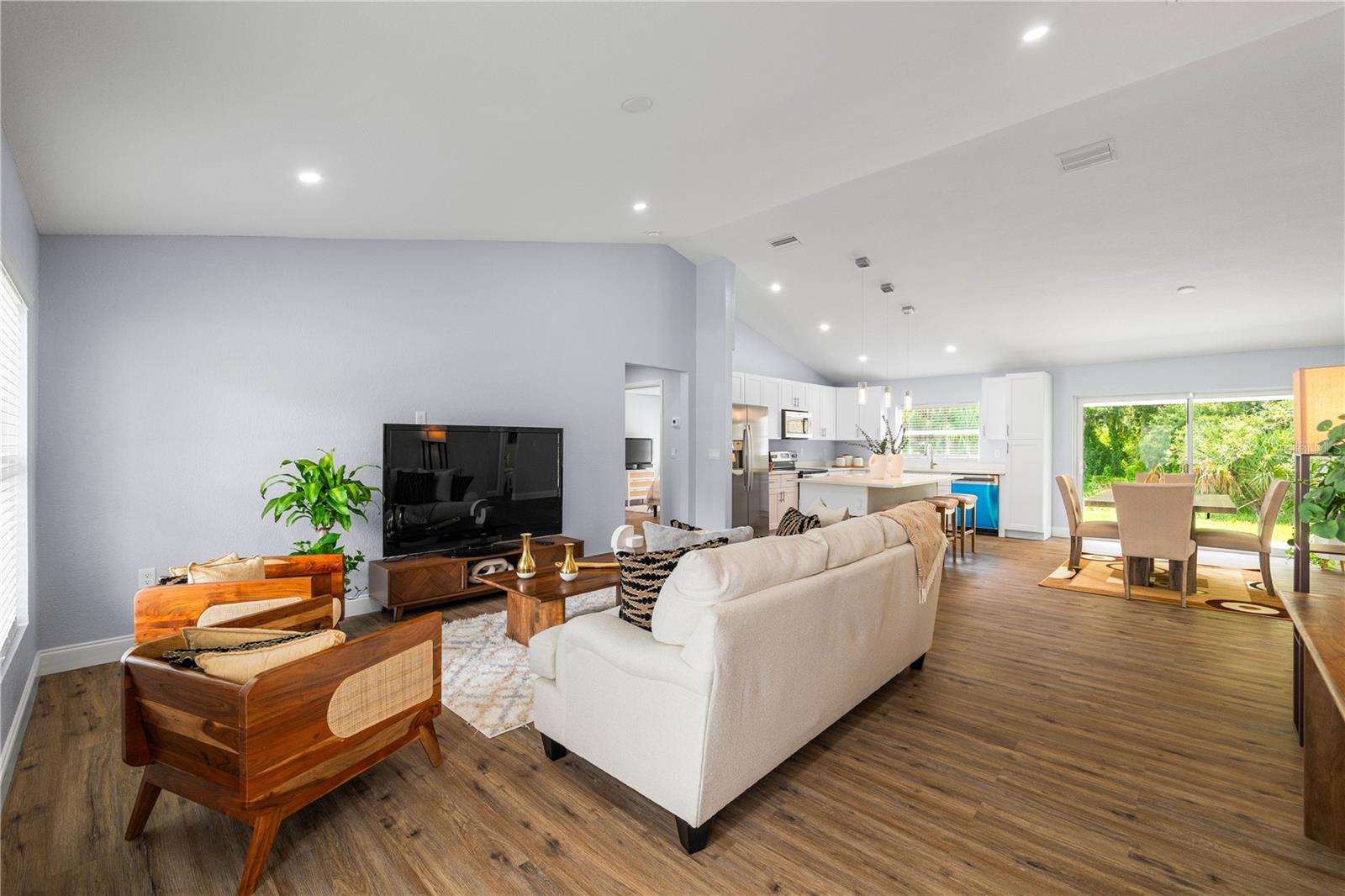 Image 3 of 23 For 430 Leona Street