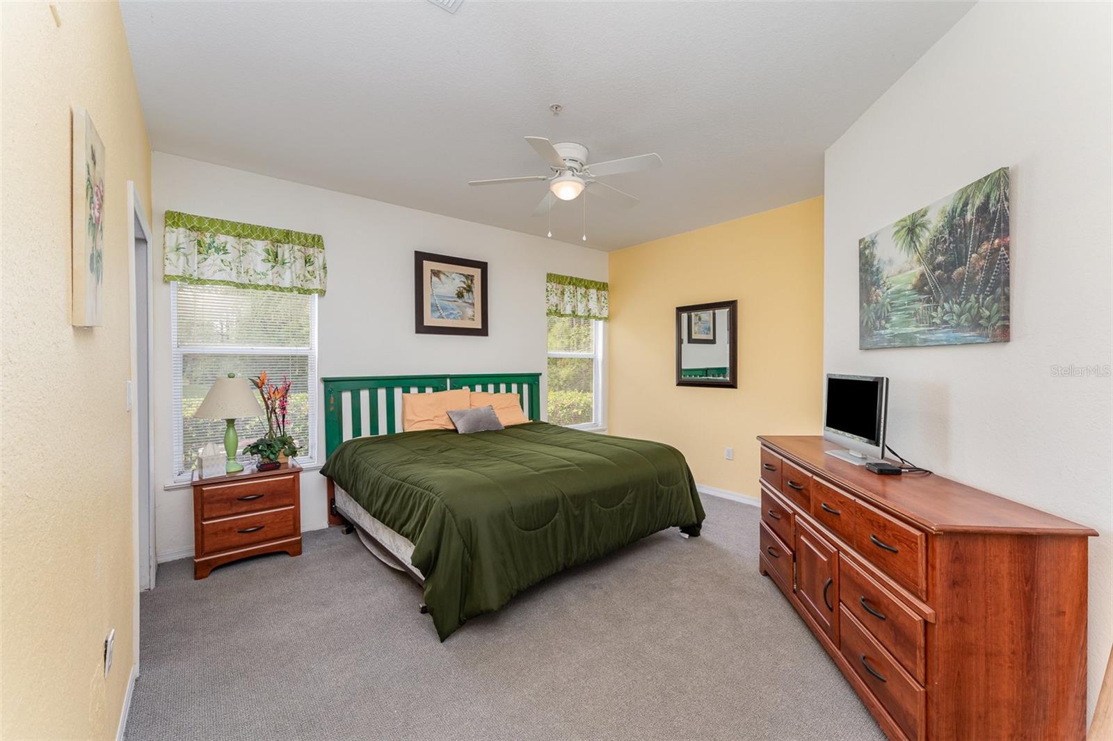 Image 16 of 25 For 8923 Legacy Court 19-102