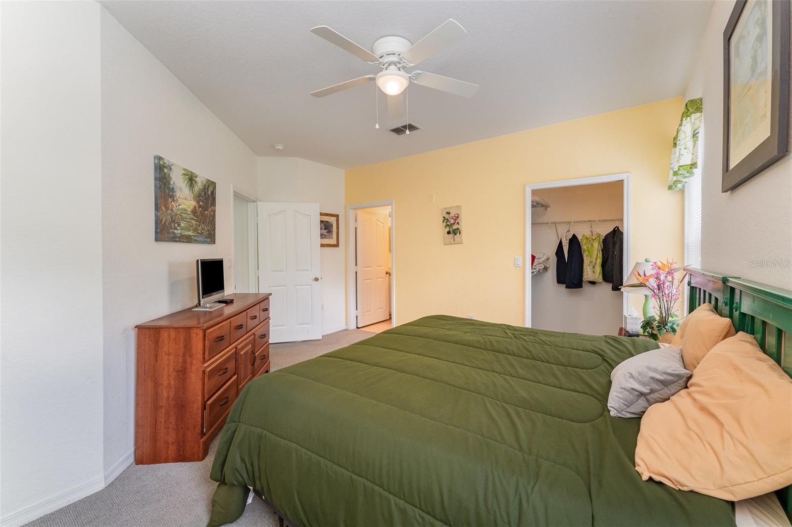 Image 17 of 25 For 8923 Legacy Court 19-102