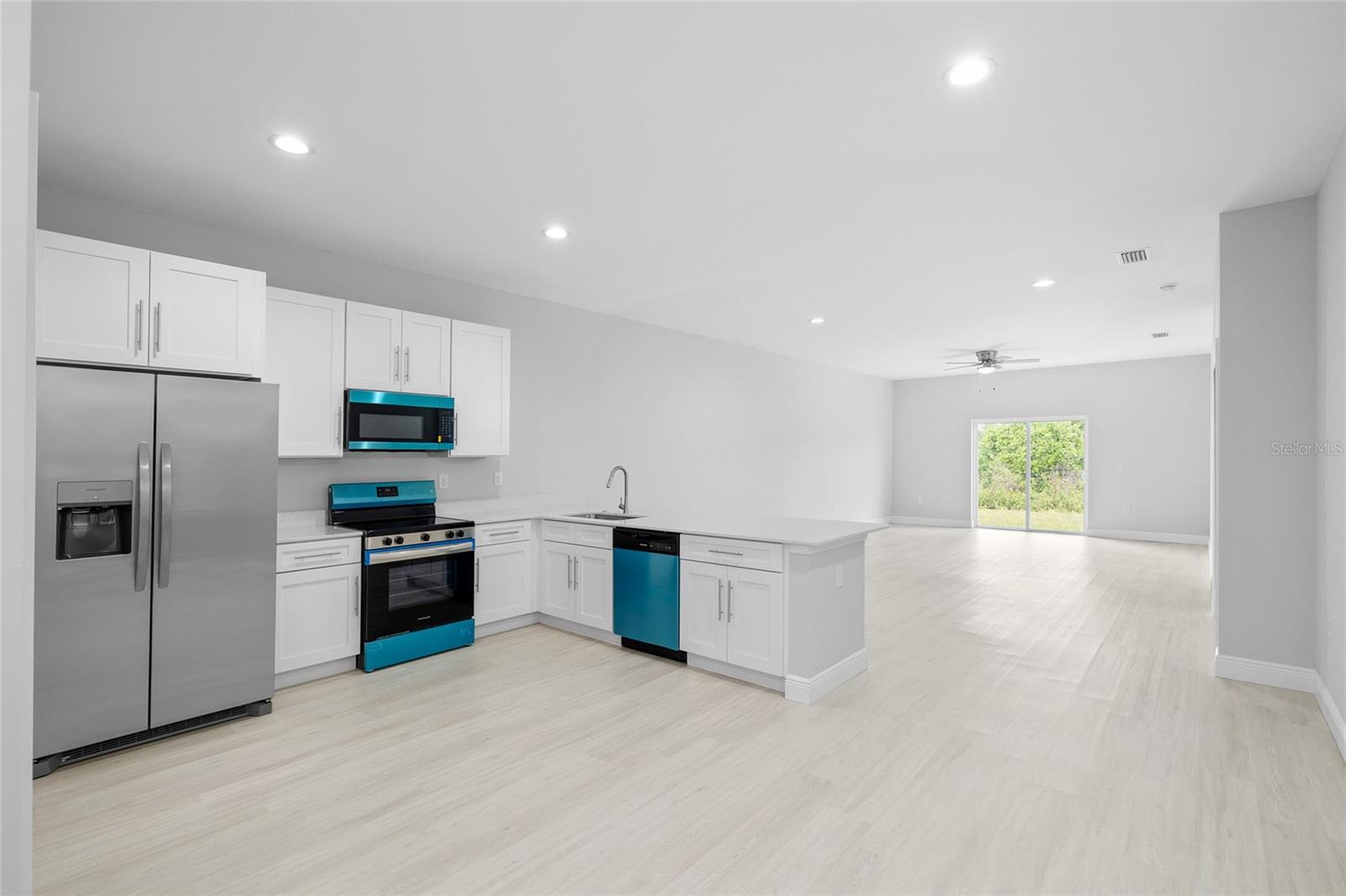 Image 4 of 21 For 10026 Cocoa Beach Street
