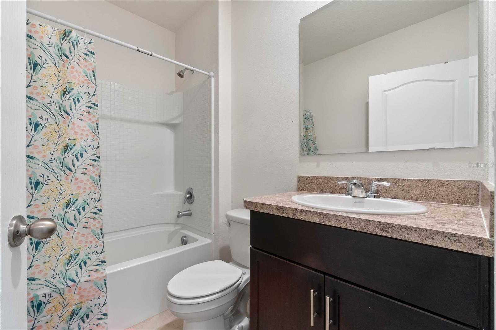 Image 16 of 45 For 1774 Walnut Creek Drive