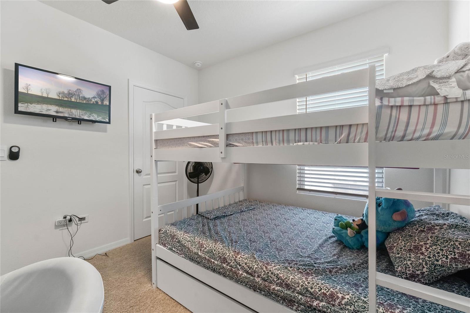 Image 21 of 45 For 1774 Walnut Creek Drive