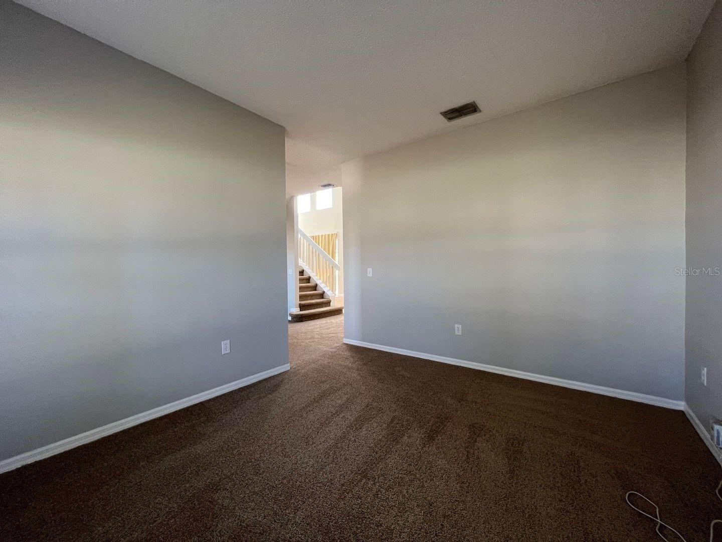 Image 21 of 29 For 340 Cimarron Court
