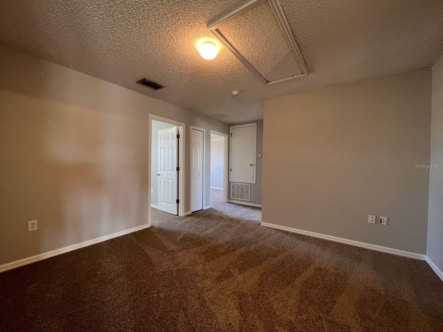 Image 23 of 29 For 340 Cimarron Court