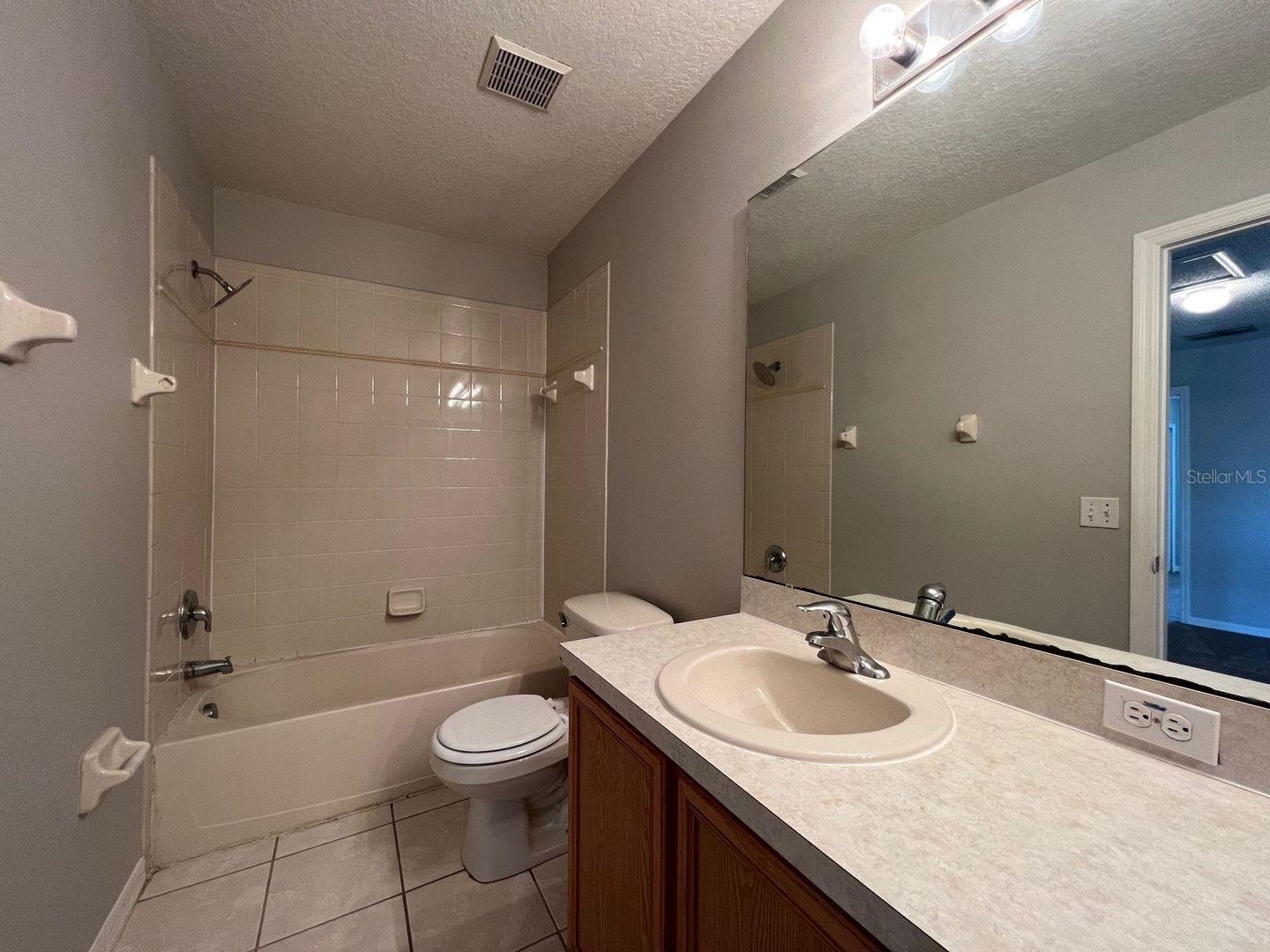 Image 25 of 29 For 340 Cimarron Court