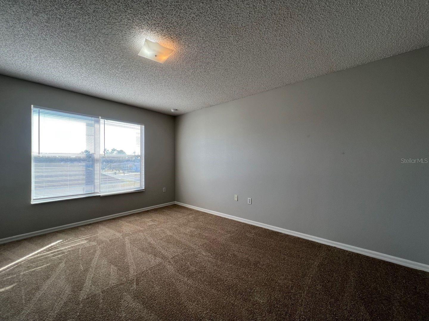 Image 8 of 29 For 340 Cimarron Court