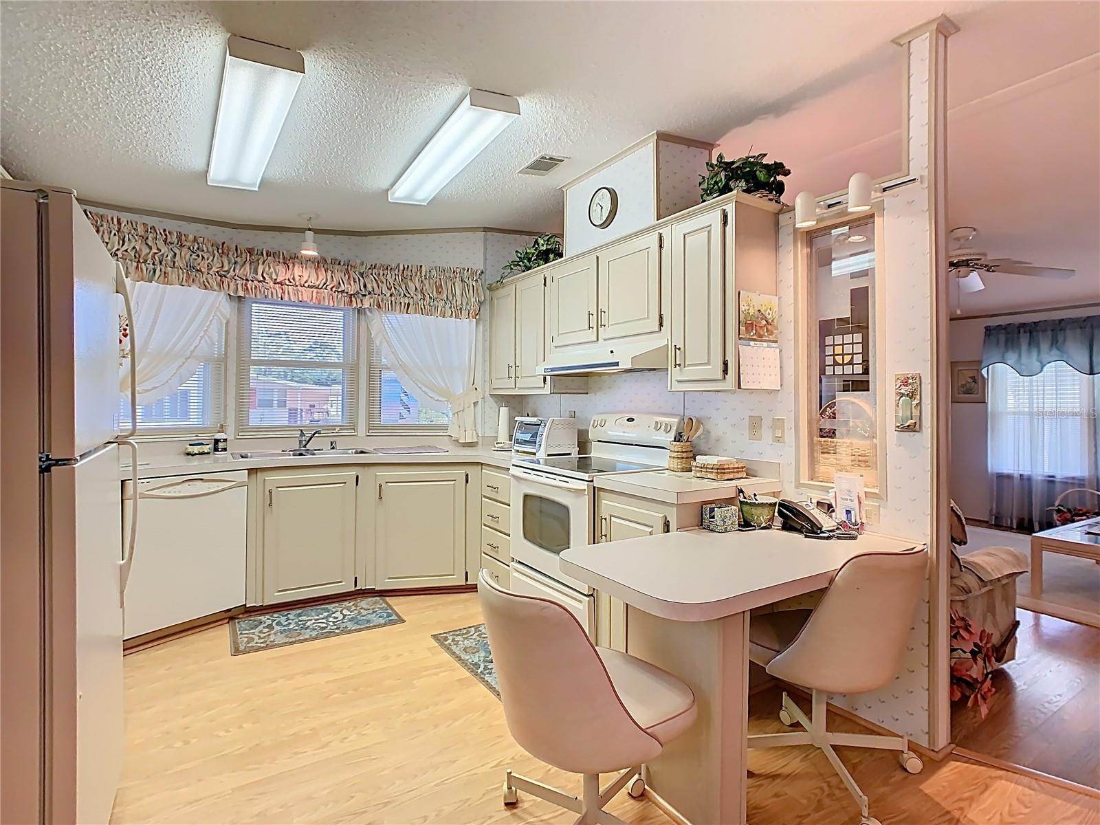 Image 4 of 45 For 225 Patricia Place