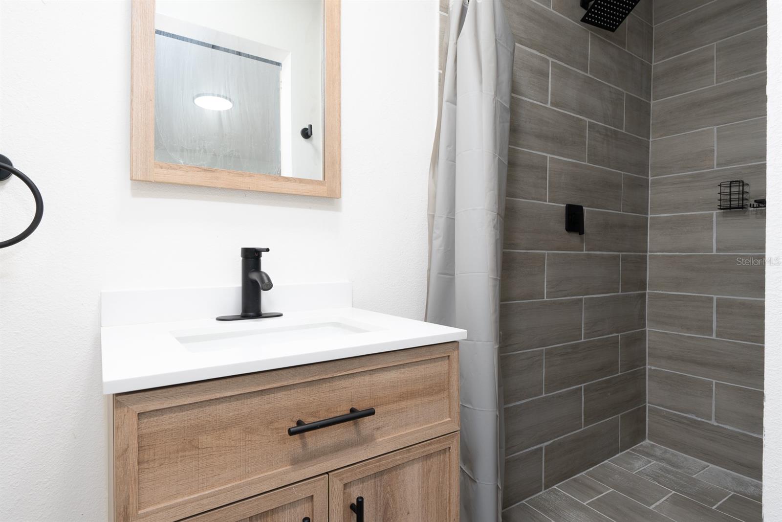 Listing photo id 20 for 673 Madrid Drive
