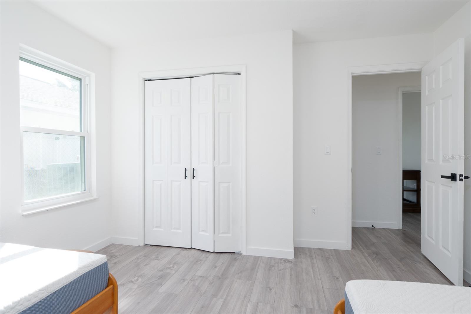 Listing photo id 36 for 673 Madrid Drive