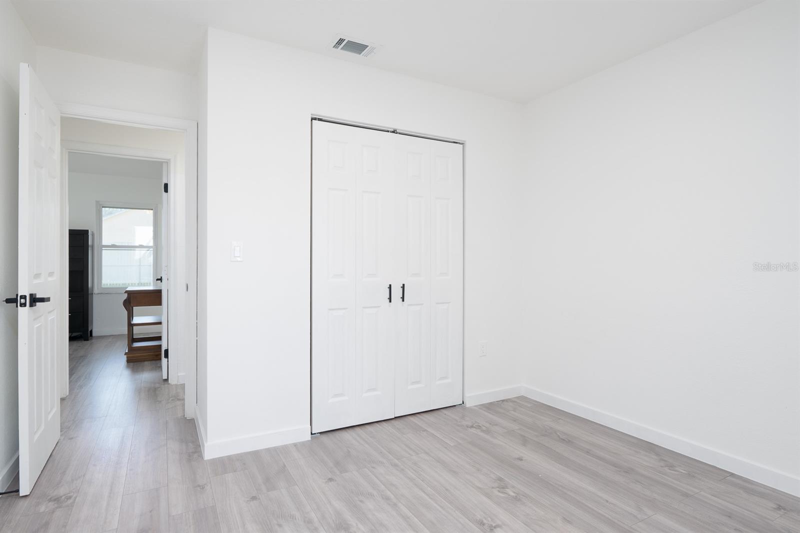 Listing photo id 40 for 673 Madrid Drive