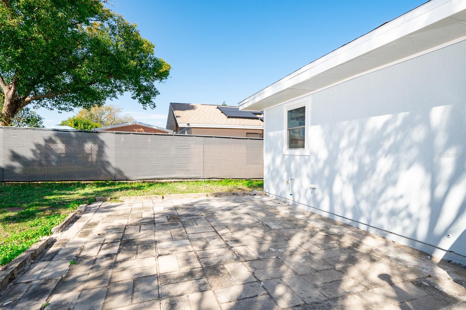 Listing photo id 41 for 673 Madrid Drive